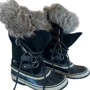 Sorel women’s boots size 9, suede black